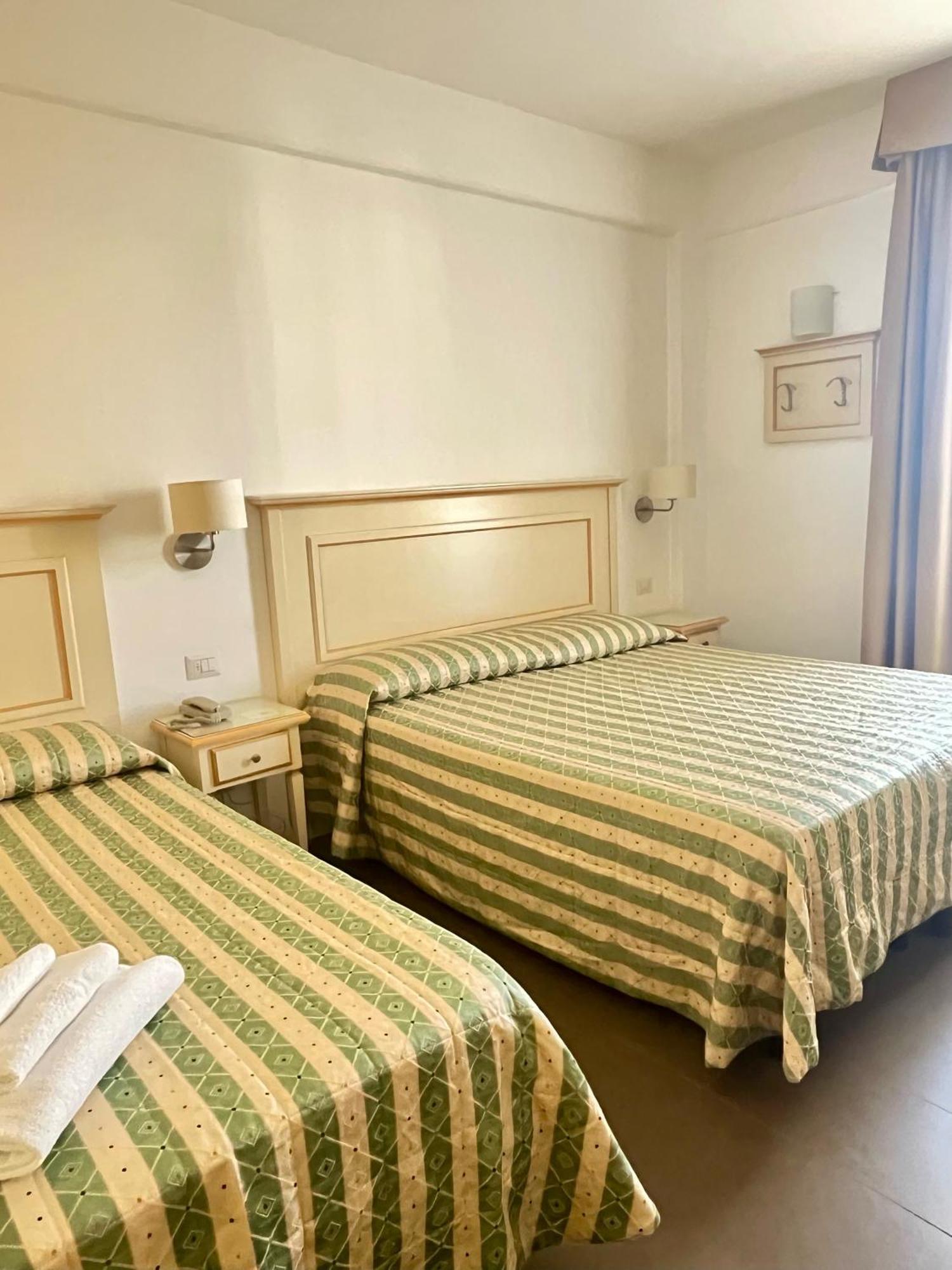 Hotel Stella Marina San Vincenzo Buitenkant foto