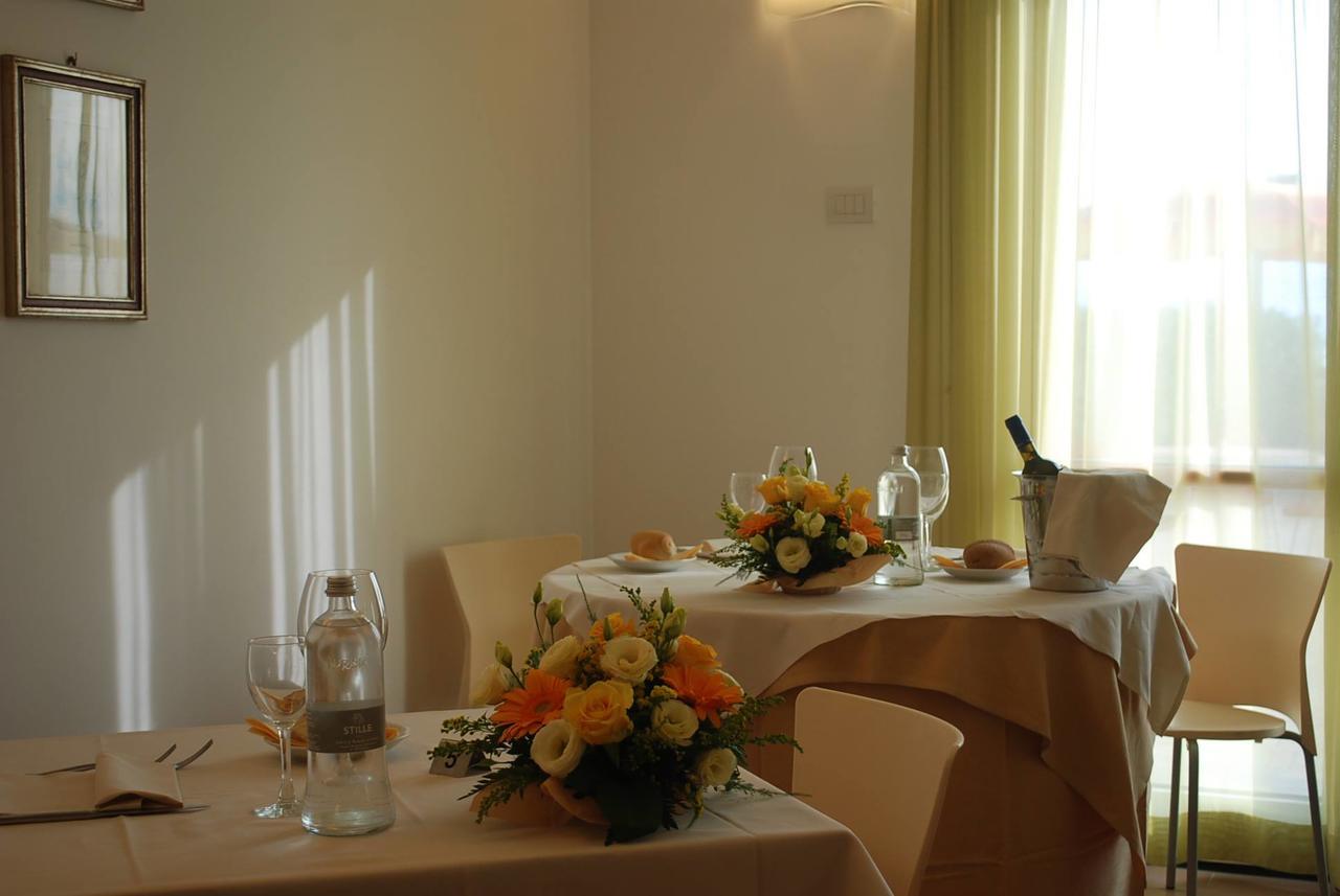 Hotel Stella Marina San Vincenzo Buitenkant foto